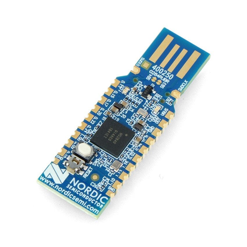 USB-kommunikasjonsmodul med Bluetooth og Zigbee, vist i skrå vinkel med komponenter og reset-knapp