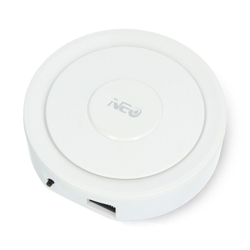 Hvit ZigBee-gateway med synlig Ethernet-port og statusinngang