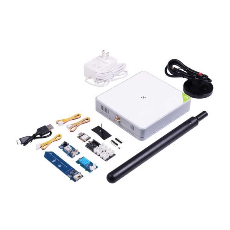 LoRaWAN-startsett med gateway, ESP32-kort, sensorer, kabler og antenne