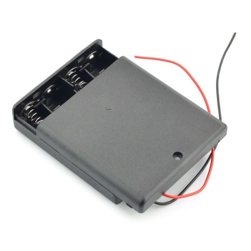 Batteriholder for 4 AA (R6) batterier med deksel og bryter