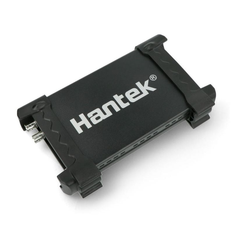 Hantek USB-oscilloskop i svart kapsling, vist i skrå vinkel