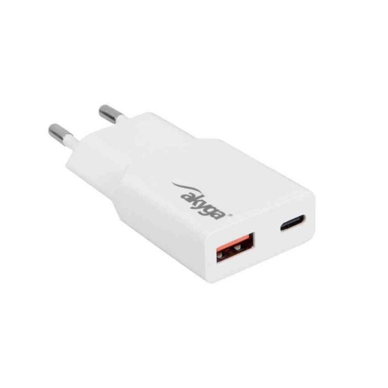 Kompakt GaN-vegglader med synlig USB-C- og USB-A-port