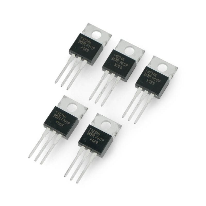 P-MOSFET-transistorer i TO-220-kapsling, fem synlige enheter
