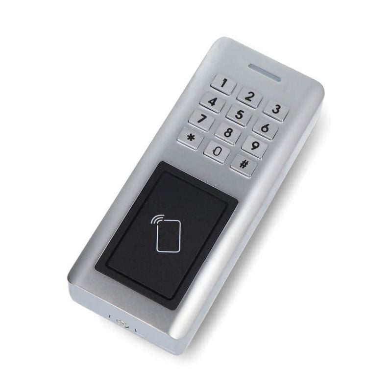 WiFi-kodelås med numerisk tastatur og synlig RFID-leser i skrå vinkel