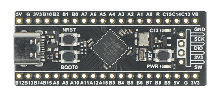 BlackPill v3.1-utviklingskort med USB-C-kontakt og merkede pinnetilkoblinger