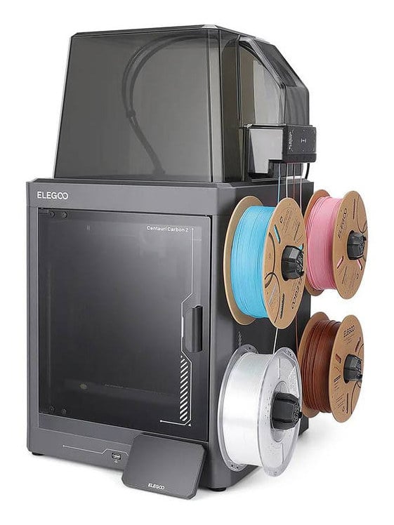 Elegoo Centauri Carbon 2 Combo med fire filamentruller ved kabinettet