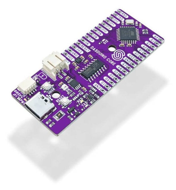 Dasduino CORE-utviklingskort med ATmega328P og USB-C sett i perspektiv
