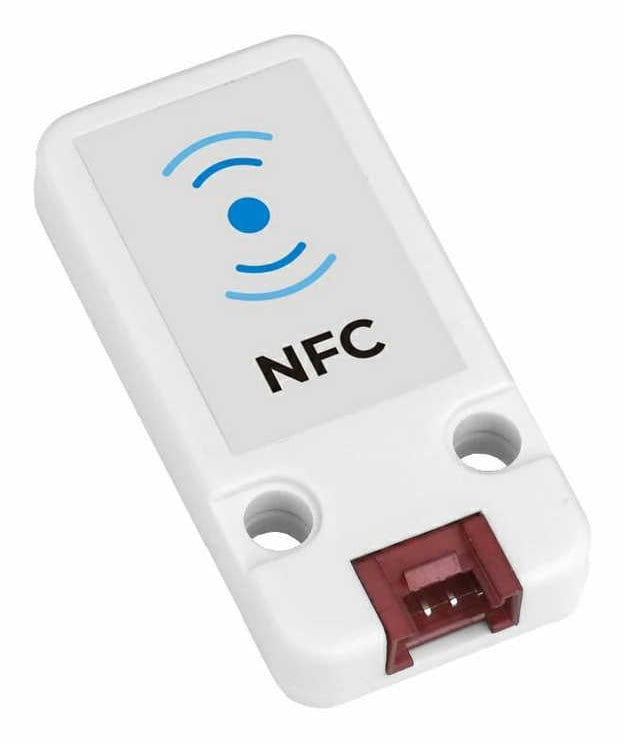 NFC/RFID-modul sett forfra med kontakt og monteringshull