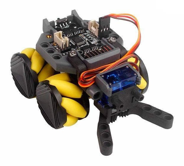 Robotplattform med montert gripemekanisme og fire hjul