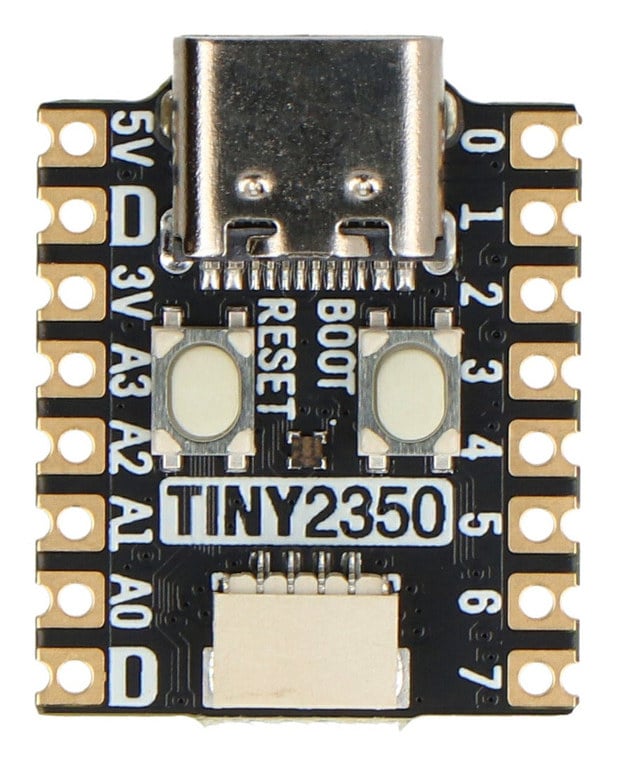 Tiny 2350-utviklingskort sett ovenfra med USB-C, BOOT- og RESET-knapper