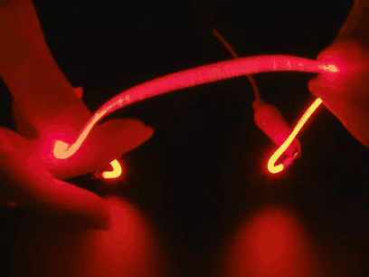 R&oslash;dt fleksibelt LED-filament