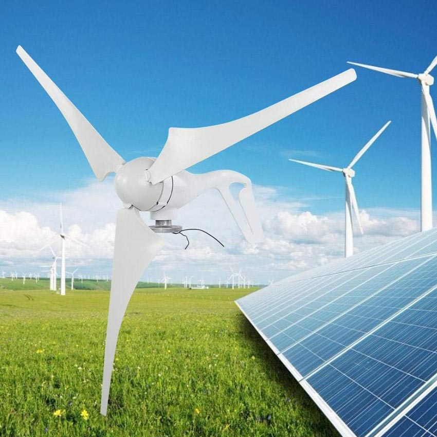 Vindgeneratoren kan ogs&aring; kombineres med et solcelleanlegg for &aring; maksimere energiproduksjonen